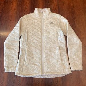 Women’s Cream The North Face Puff Jacket